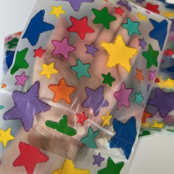 CLEARANCE 24 pcs Star Bags Clear Bags Loot Bags Favor Bags Treat 6.25x6.25" In. - Picture 4 of 7
